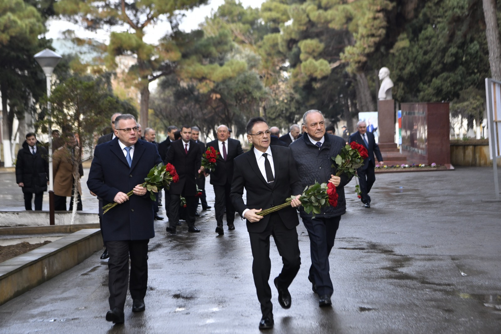 Müdafiə Sənayesi Nazirliyində “Heydər Əliyev İli” ilə bağlı forum keçirilib